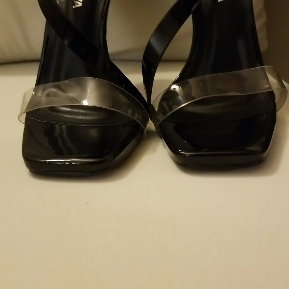 Fashion Nova Heels - Picture 5 of 5